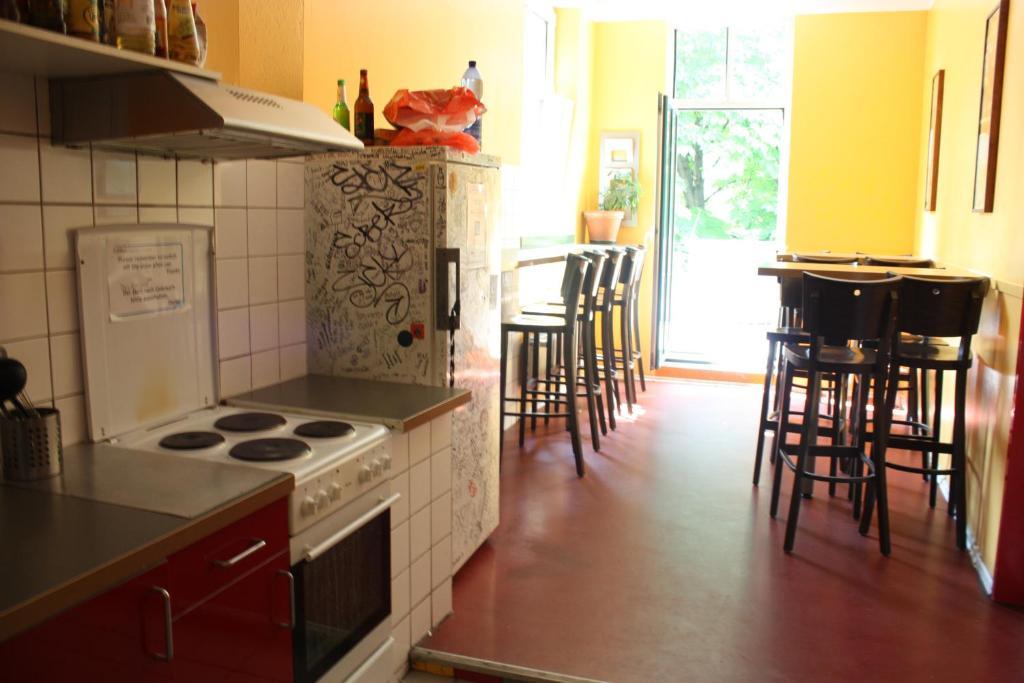 Baxpax Kreuzberg Hostel Berlin Exterior foto